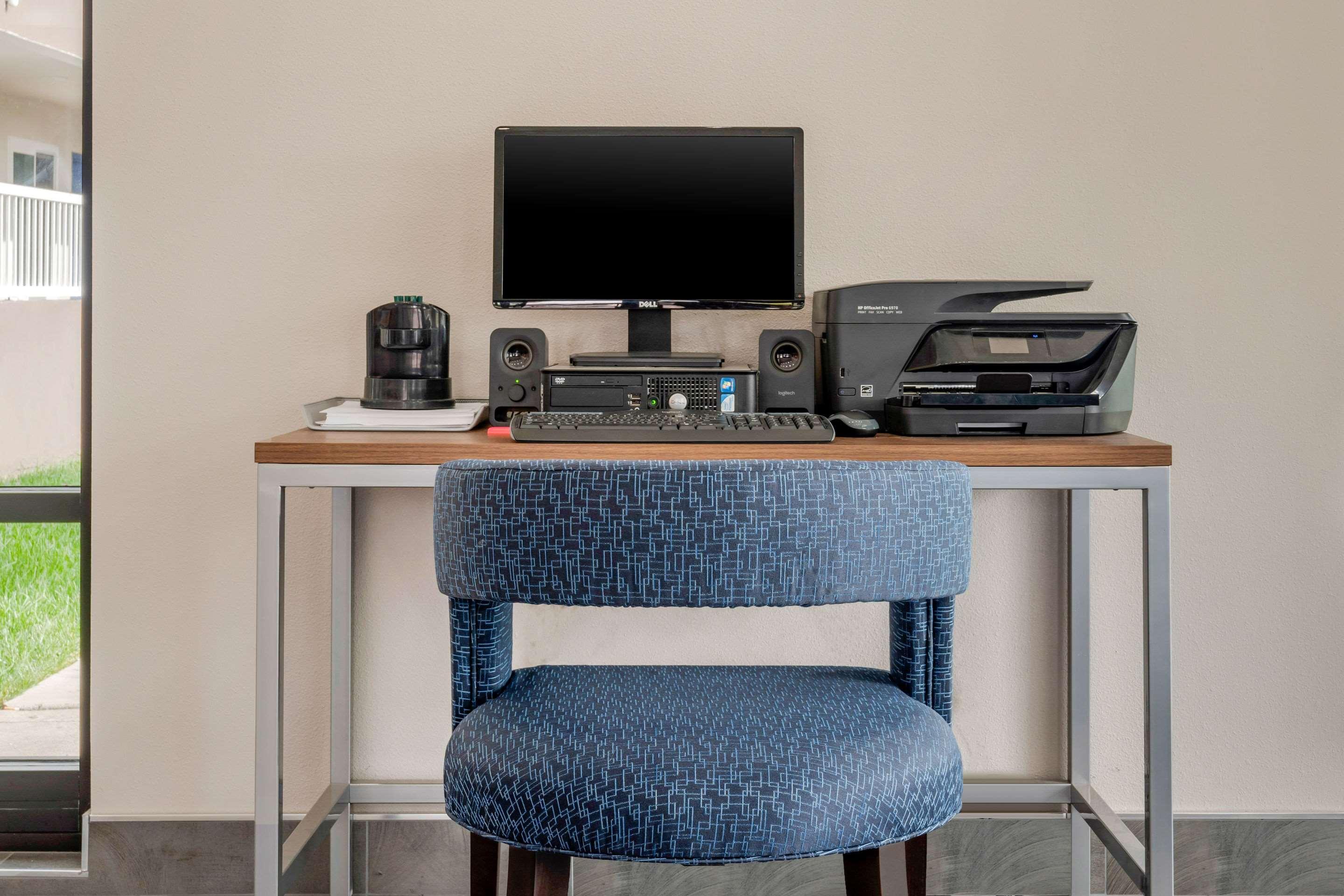 Quality Inn & Suites Vacaville Εξωτερικό φωτογραφία
