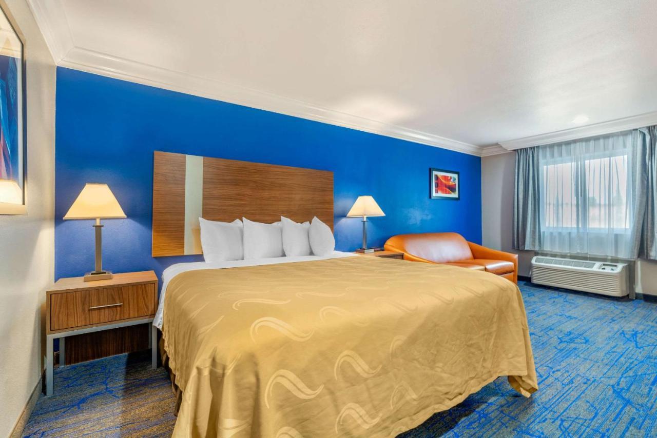 Quality Inn & Suites Vacaville Εξωτερικό φωτογραφία